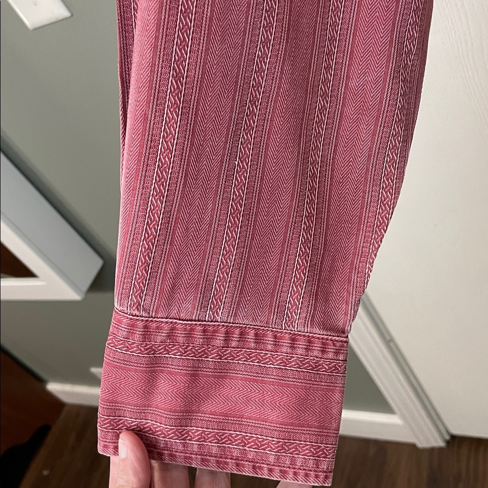 Tommy Bahama 100% Silk Red Distressed Button Down Pocket Long Sleeve Size XL - Picture 5 of 11